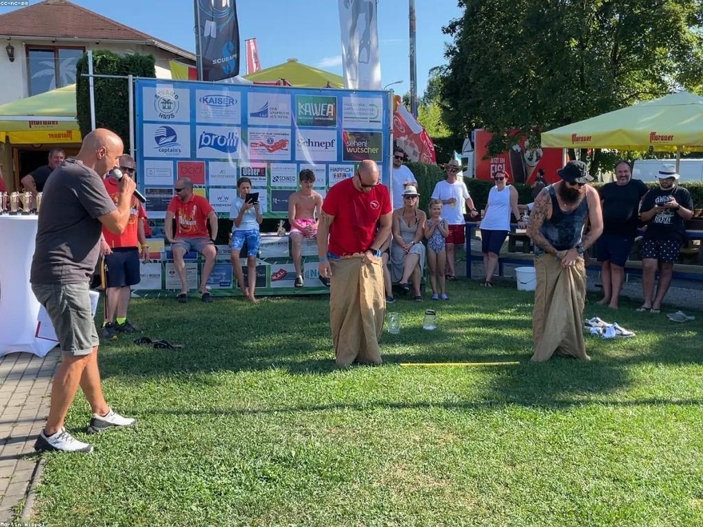 ការគ្រប់គ្រងអាជីវកម្ម